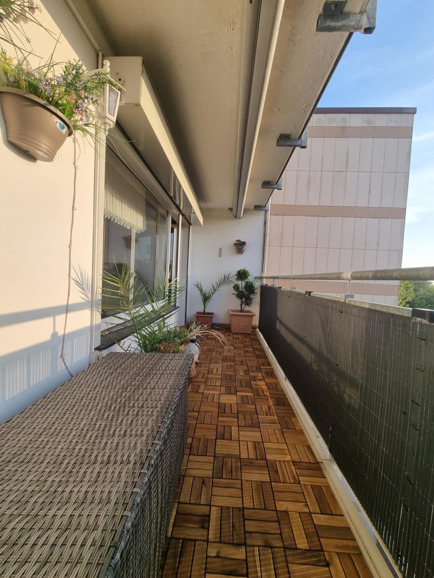 3,5 68qm In Mit Balkon Und Stellplatz
